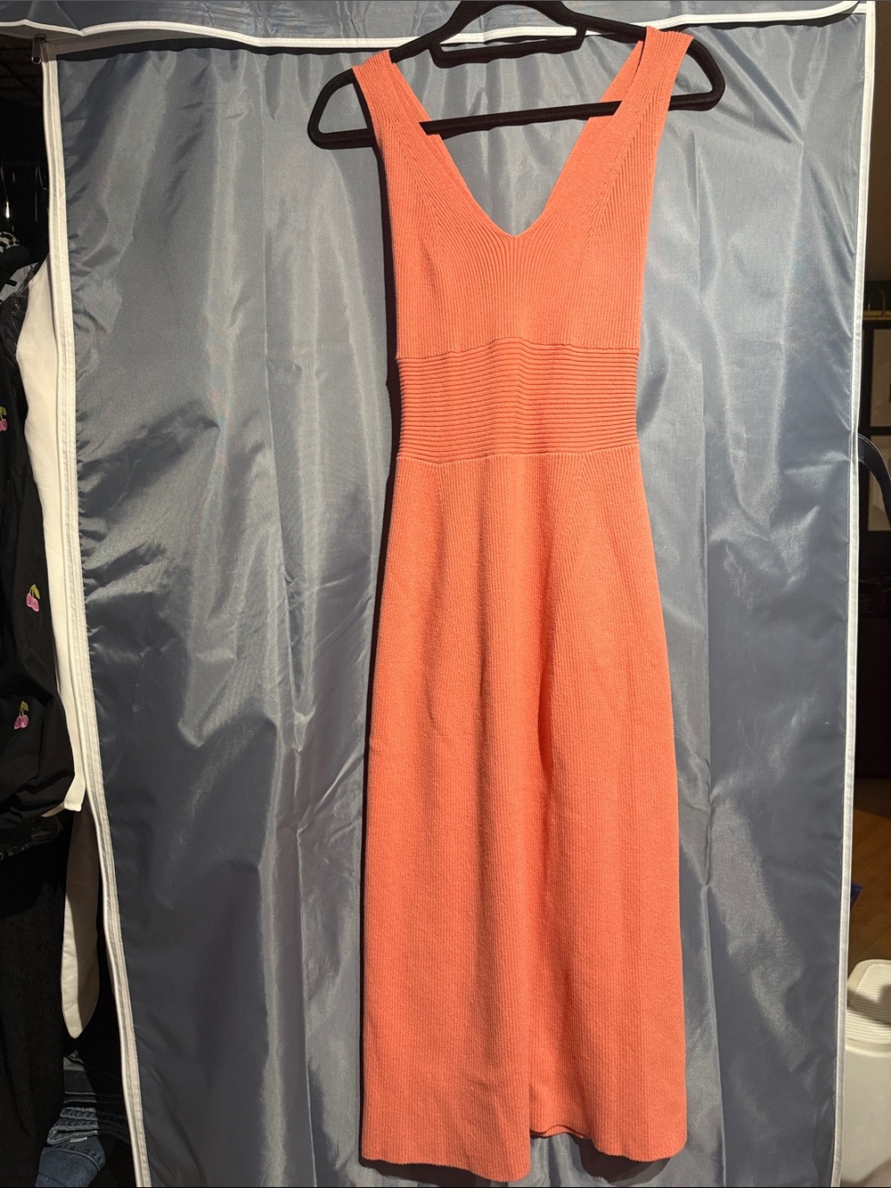 Everleanr Coral peach midi Dress with V-Neck cross back